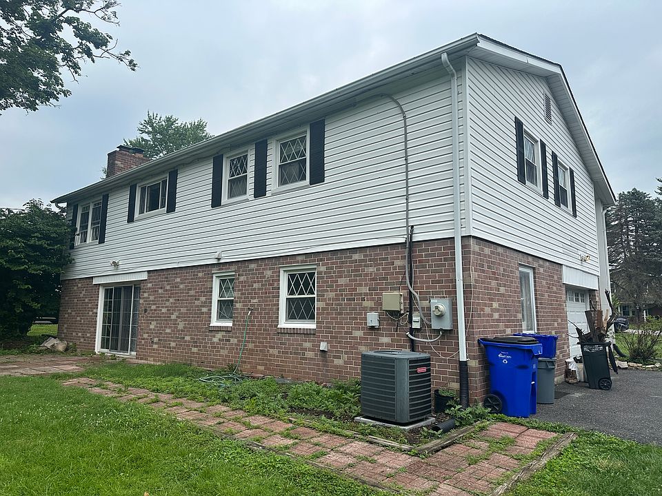 1st image of 9221 W Stayman Dr