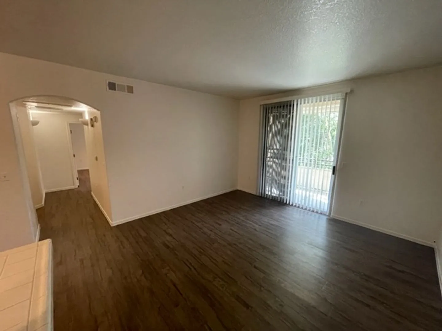 Great Upstairs Condo W/ Garage Located in Summerlin Area — Photo 3