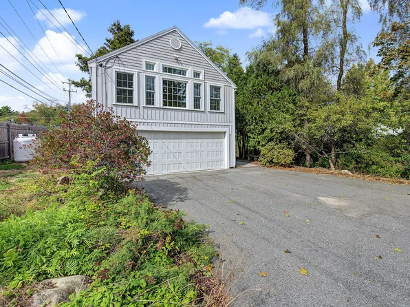 121 Bucknam Road, Falmouth, ME 04105
