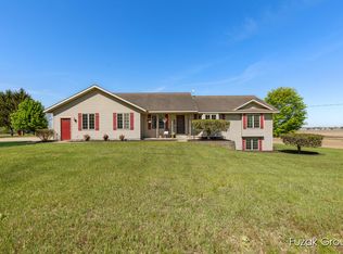 3882 40th St, Hamilton, MI 49419