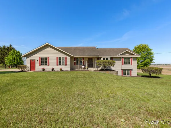 3882 40th St, Hamilton, MI 49419
