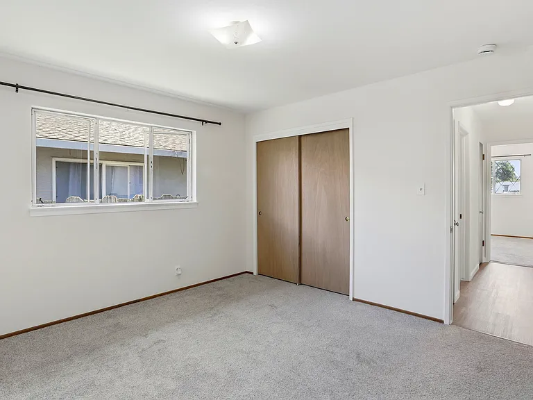 2105 Royal Dr #1 — Photo 15