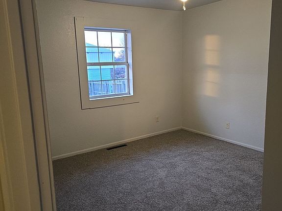 3rd image of 109 Villa Dr #11488999