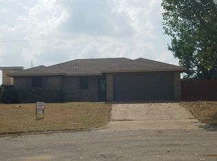 201 Sierra Dr, Joshua, TX 76058