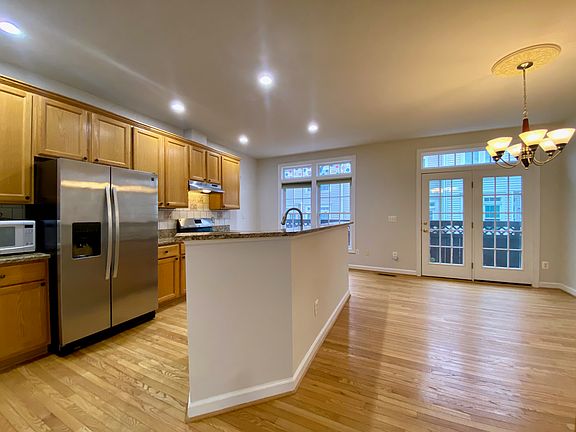 Kitchen & Dinning