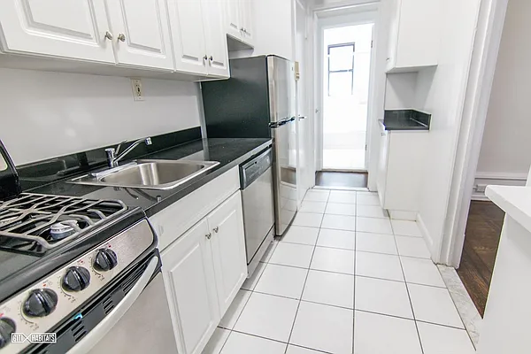 Rented by Citi Habitats | media 4