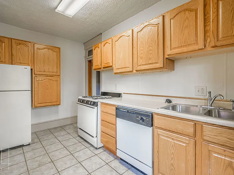 83 King Ave — Photo 27