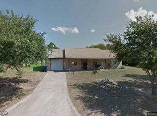 716 Meadow Ln, Prairie View, TX 77445