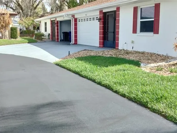 1812 Atrium Dr, Sun City Center, FL 33573