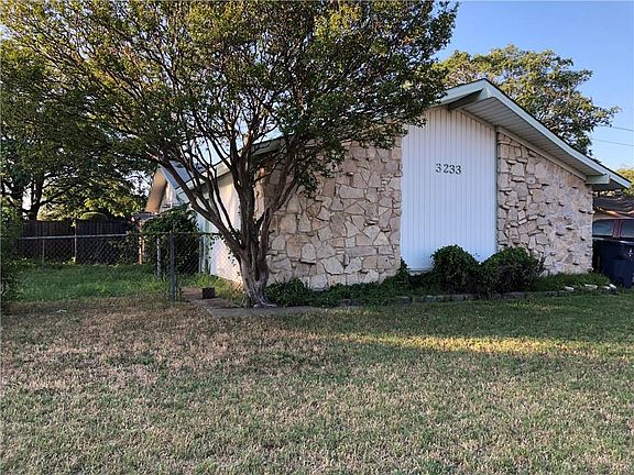 2nd image of 3233 Western Dr