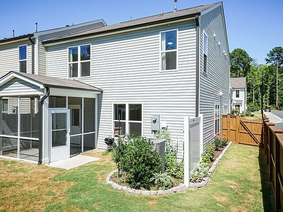 5th image of 1112 Tigerlily Way
