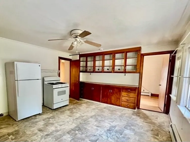 35 Prospect St #2 — Photo 2