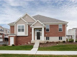 2533 Dunraven Ave, Naperville, IL 60540