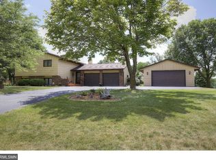 8221 Yellowstone Ln N, Maple Grove, MN 55311