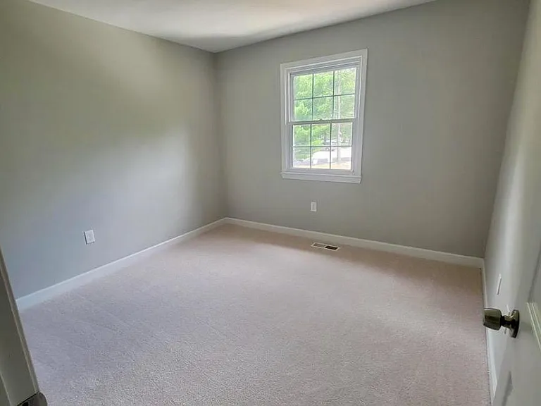 8029 Sleepy View Ln — Photo 11