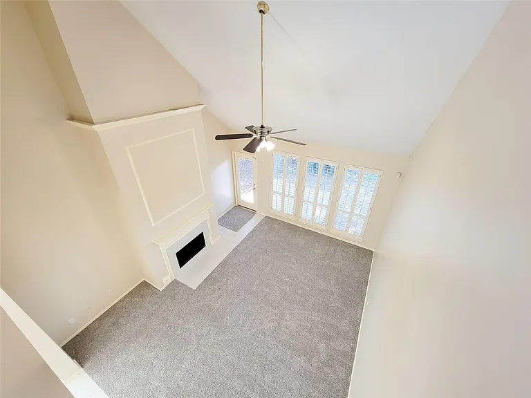 4106 Creek Ridge Ln — Photo 32