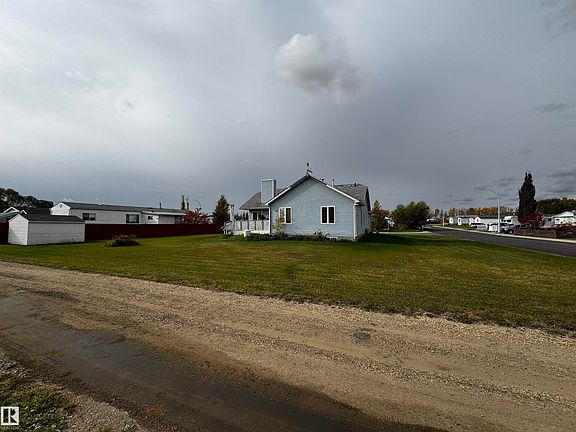 3rd image of 4751 49a St