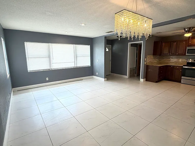 5415 Lori Dr S — Photo 5