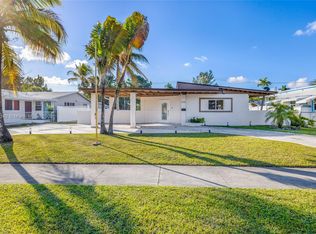 1540 NE 118th St, Miami, FL 33161