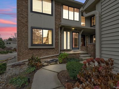 7258 Creeks Bend Ct, West Bloomfield, MI, 48322