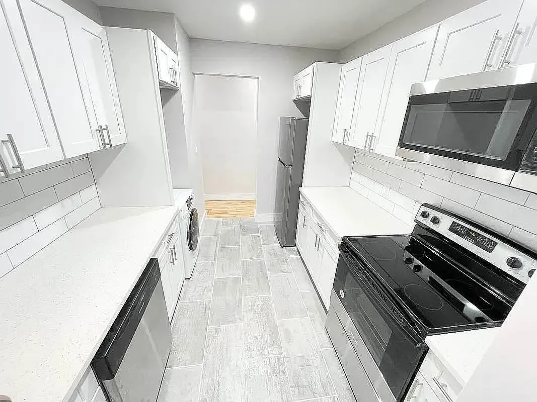 56 Ft Washington Avenue — Photo 2