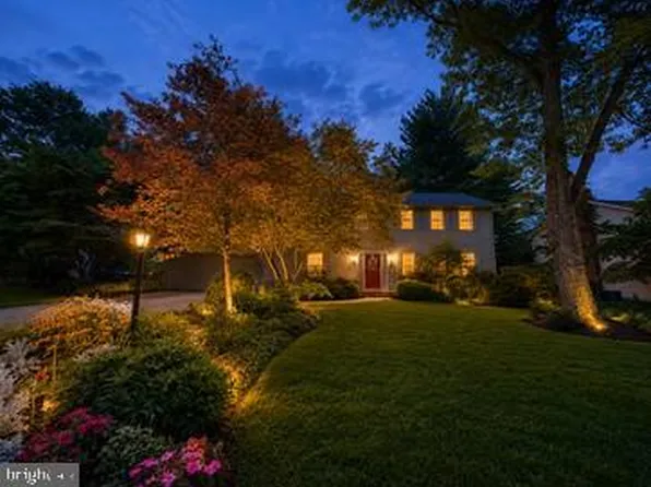 808 Mandy Ln, Camp Hill, PA 17011