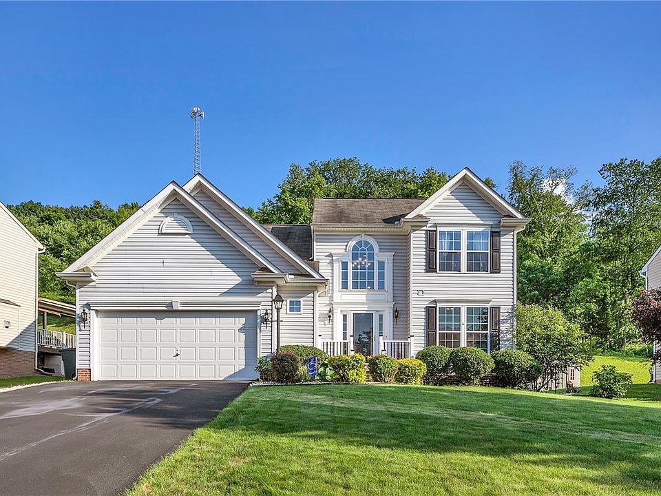 1st image of 114 Bradford Square Dr