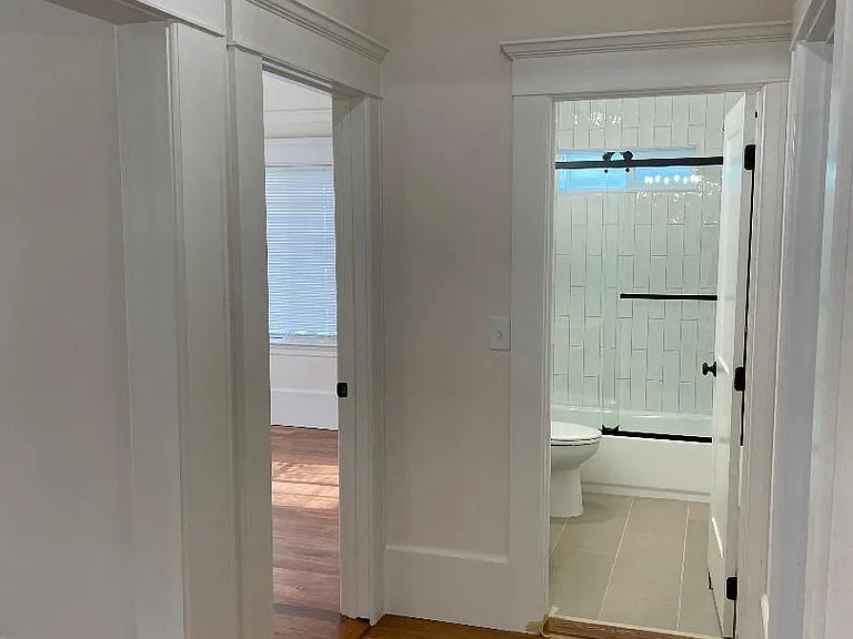 5601 Genoa St — Photo 11