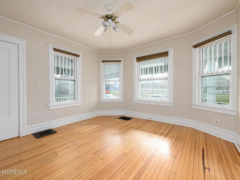 64 Harding Rd — Photo 9
