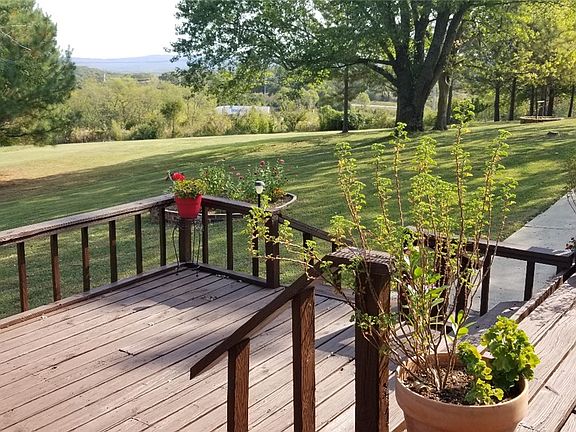 3rd image of 101 NW Campbell Rd