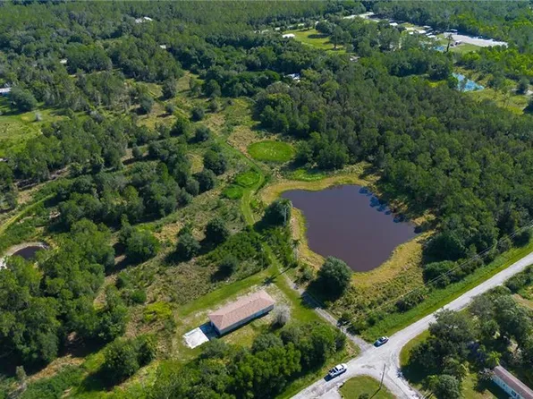 925 Purple Martin DR, NAPLES, FL 34120