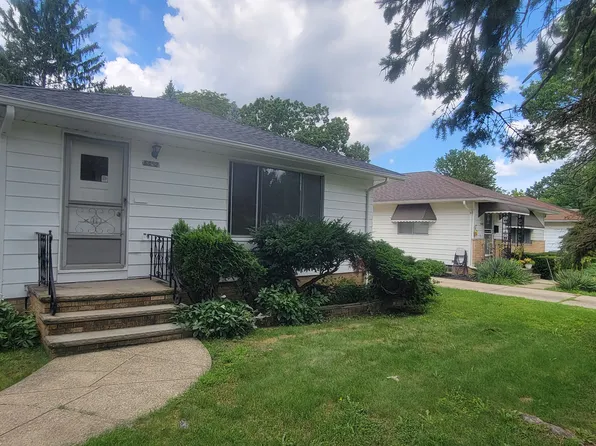 5452 E 141st St, Maple Heights, OH 44137