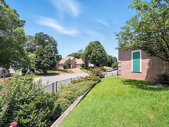 4th image of 1268 Winter Springs Ln