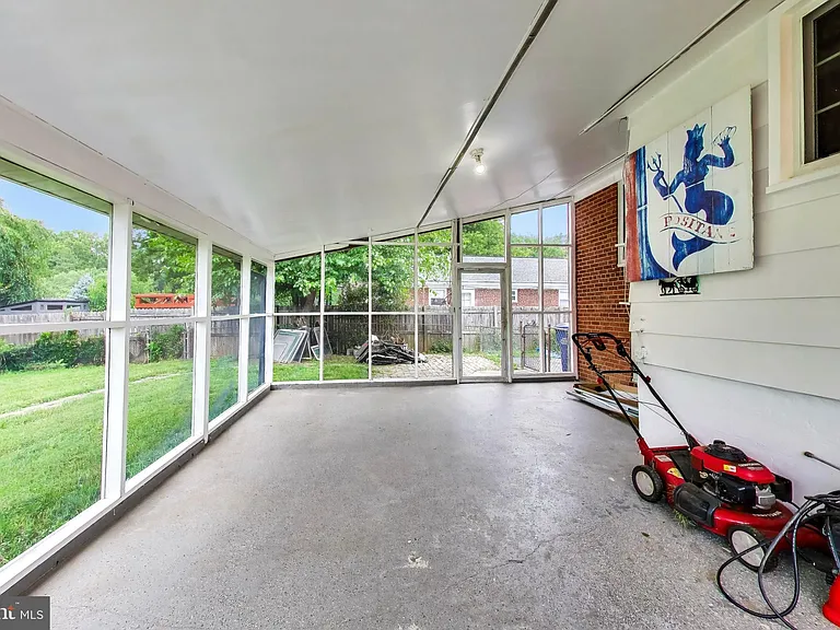 7215 Normandy Ln — Photo 32