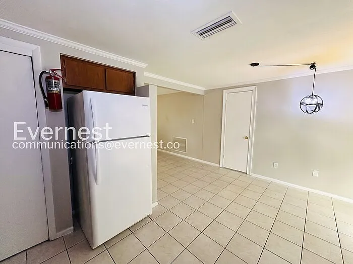2412 Arcadia Rd — Photo 8