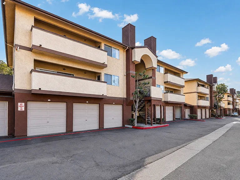 The Ridge Apartments in City Heights — Photo 5