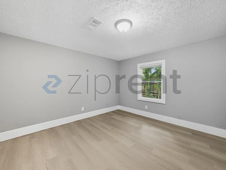721 Ford Pl #A — Photo 10
