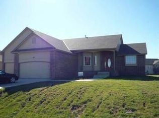1543 Fallbrook, Valley Center, KS 67147