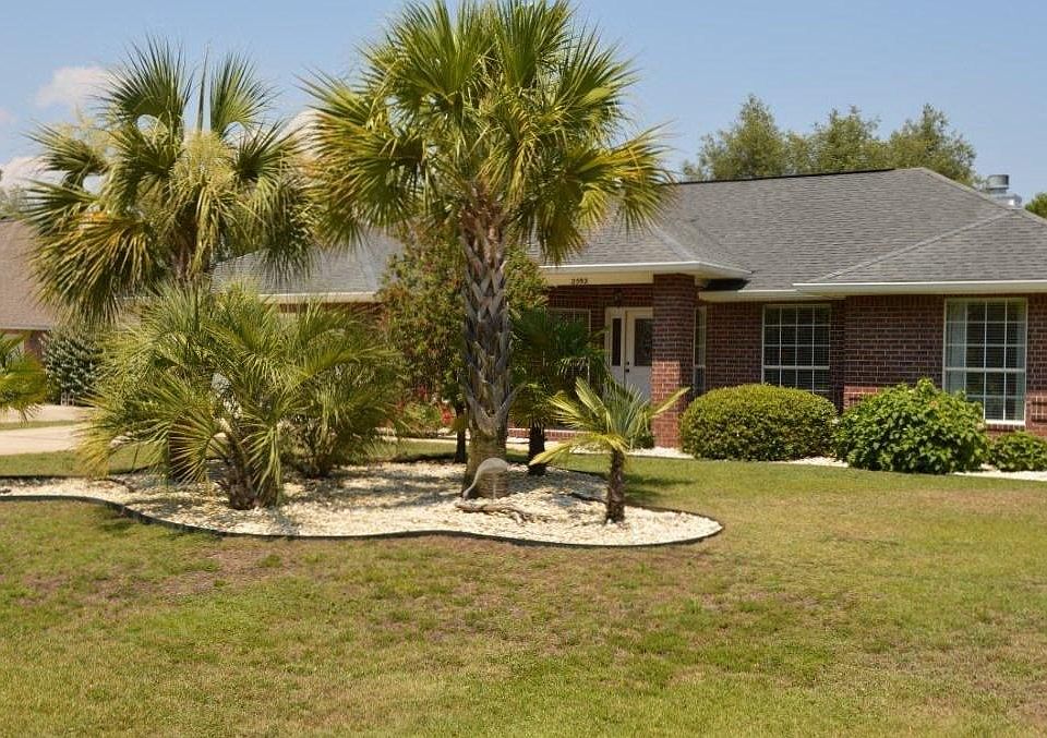 1st image of 2592 Sherwood Dr