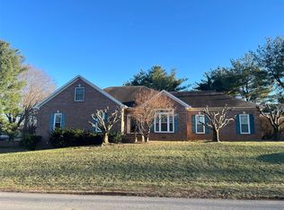 310 Deer Meadow Ave, Bowling Green, KY 42103
