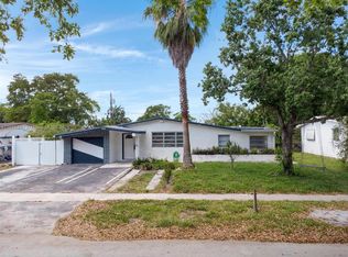 700 SW 67th Ave, Pembroke Pines, FL 33023