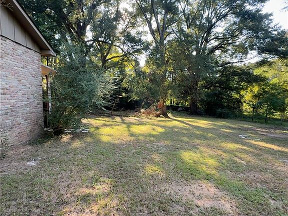 3rd image of 2860 Pretty Branch Dr E