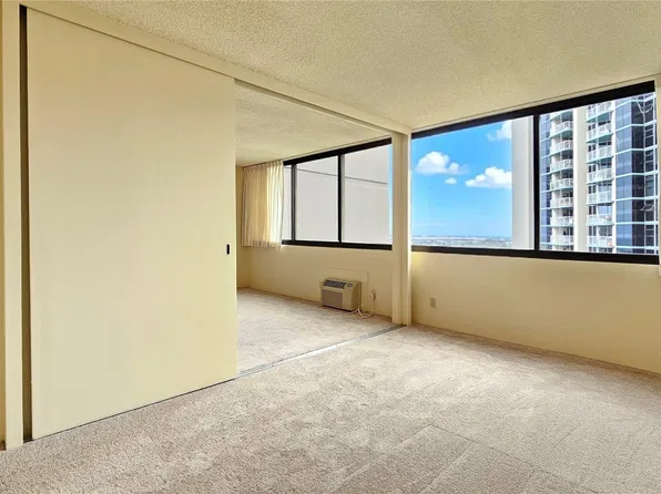 1255 Nuuanu Ave APT E2504, Honolulu, HI 96817