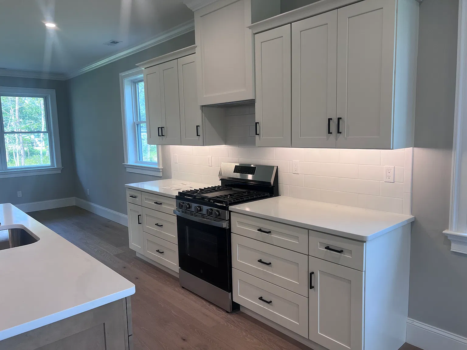 3 bed, 1390 sqft, $3,200 — Photo 4