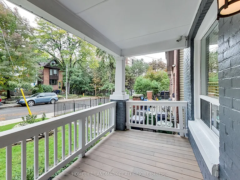 297 Withrow Ave — Photo 3