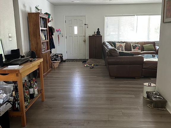 5th image of 4140 Cortez Way S