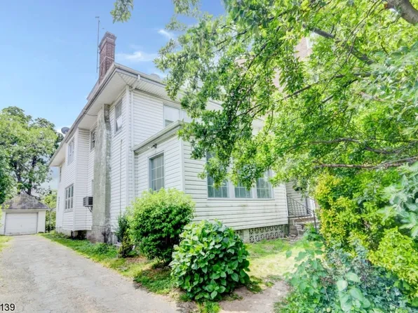 1252 Clinton Pl, Elizabeth City, NJ 07208