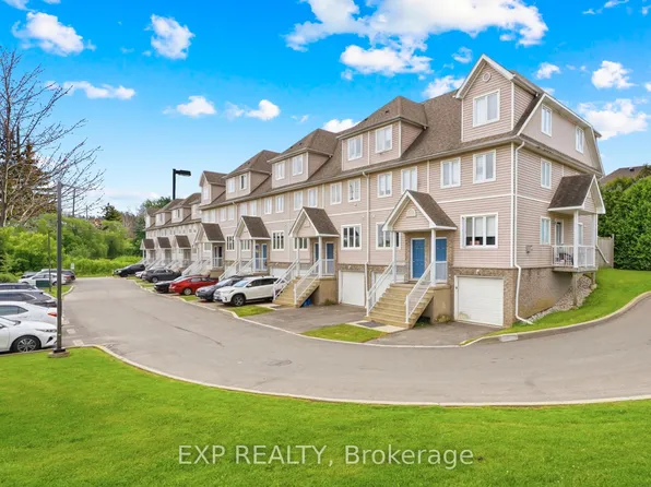 601 Columbia Forest Blvd #3, Waterloo, ON N2V 2K7