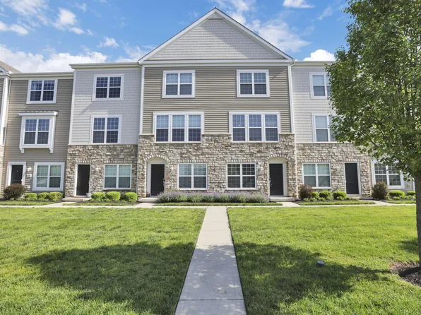 483 Autumn Ridge Cir, Pickerington, OH 43147