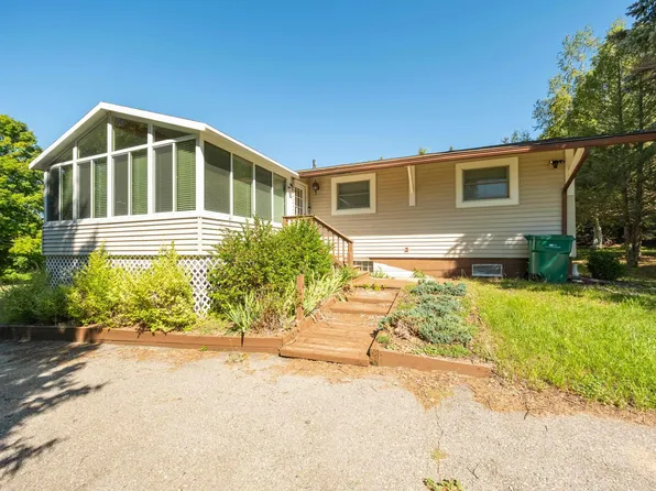 5437 Farrell Rd, Central Lake, MI 49622